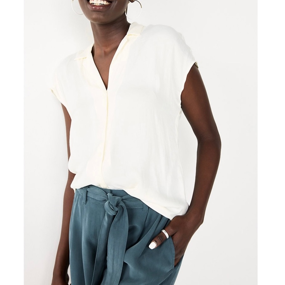 Short sleeve easy lapel shirt